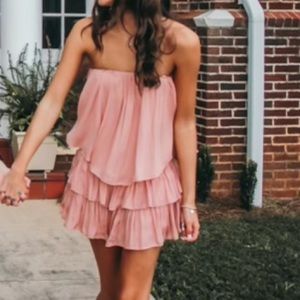 Mustard Seed brand strapless ruffle romper 💗